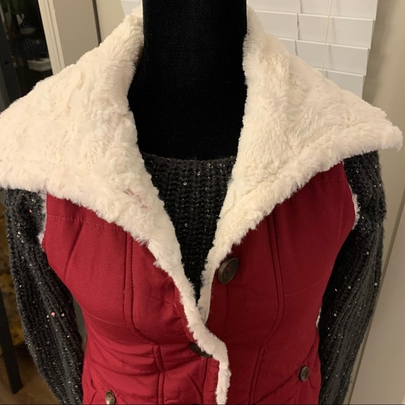 Cranberry Vest Lined with Cream Faux Fur - Picture 6 of 6